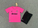 Kids Sporting Lisbon training jersey pink