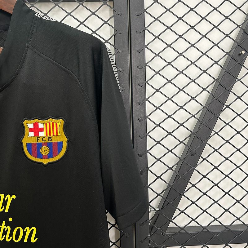 Retro FC Barcelona 2011-2012 away